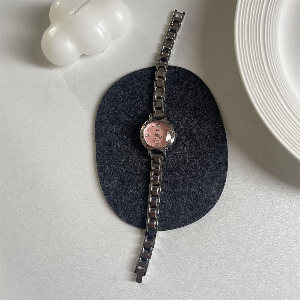 Smartwatch Vintage Watches For Women - นาฬิกาข้อมือสีทองสุดคลาสสิก หน้าปัดกลมเล็ก นาฬิกาผู้หญิงหรูหรา นาฬิกาข้อมือควอตซ์คลาสสิกวินเทจ ใช้ได้ทุกวัน